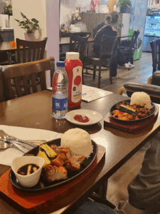 Monette Asian Shop & Restaurant Filippinsk